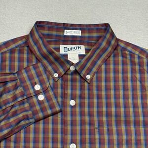 Duluth Untucked Relaxed Fit Button Shirt Mens Large Red Blue Check Plaid Poplin